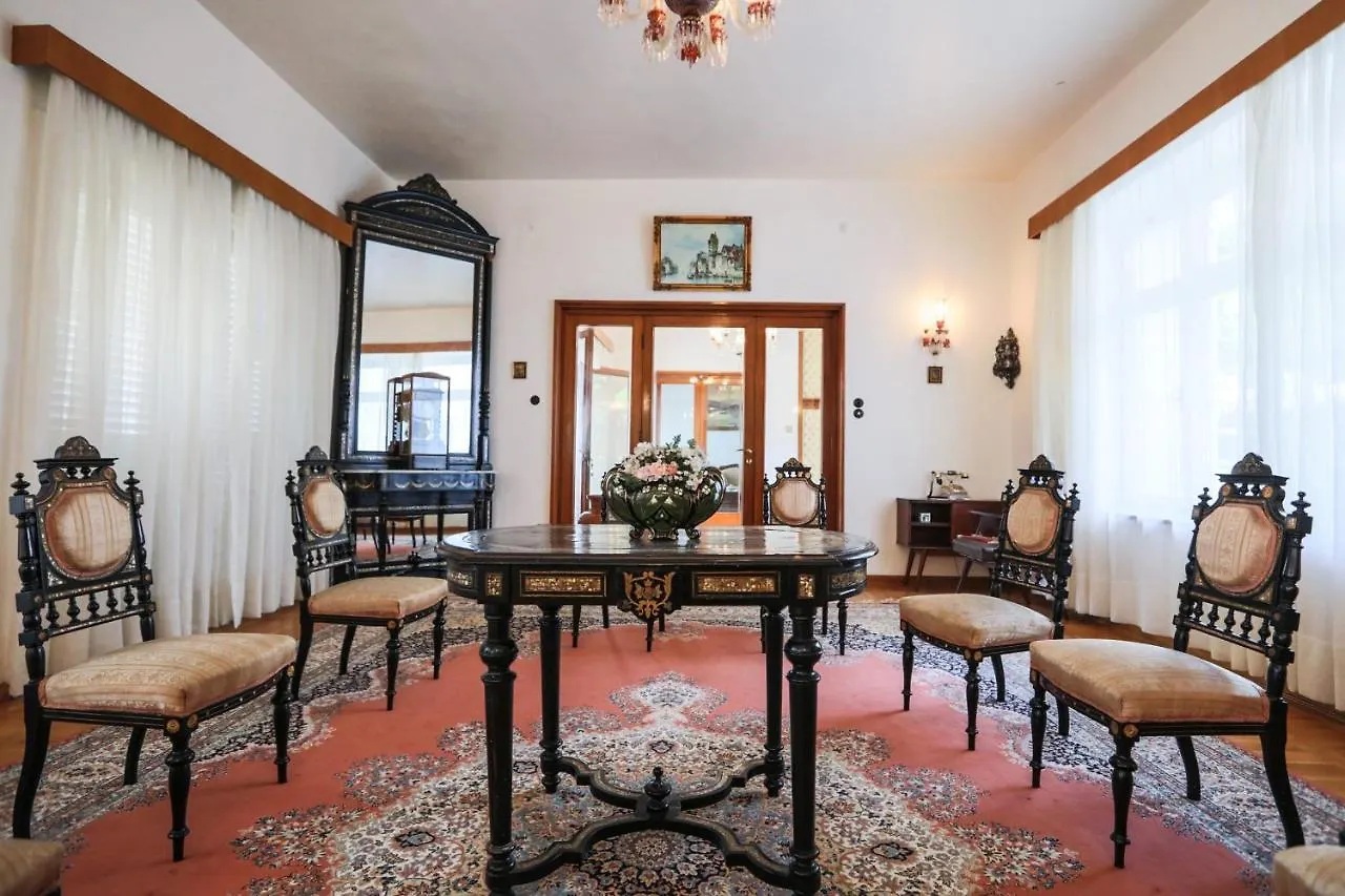 Luxury Mansion In The Heart Of Prince Island location