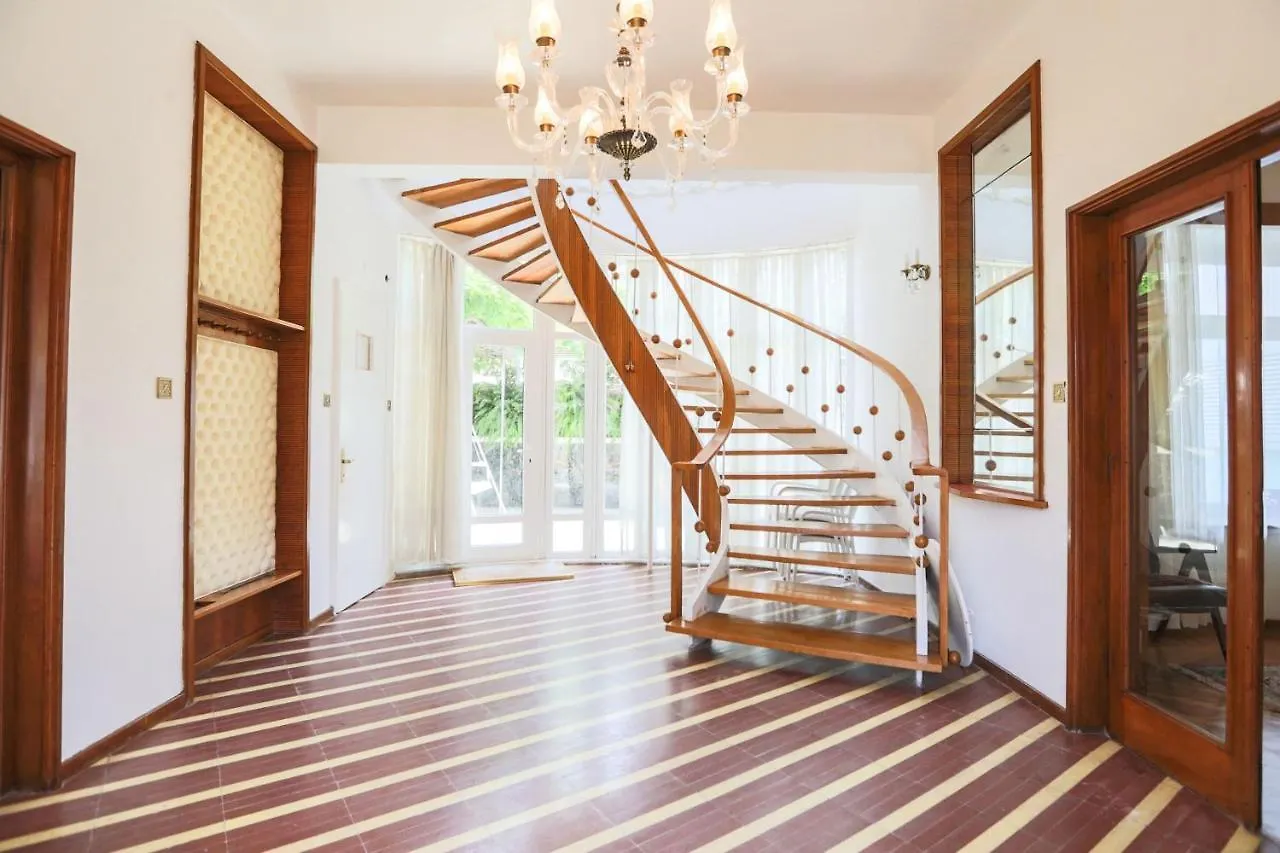 Luxury Mansion In The Heart Of Prince Island Villa Istanbul