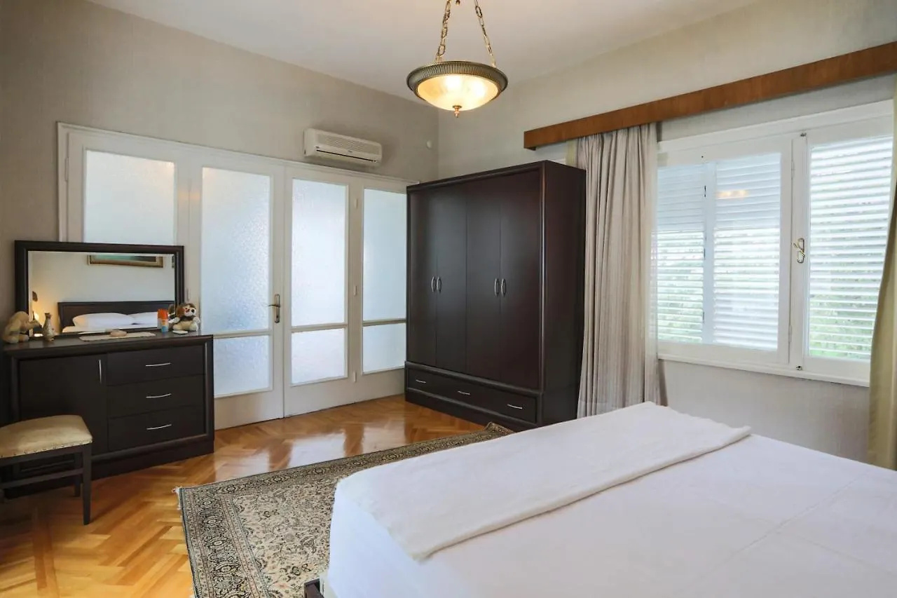 Luxury Mansion In The Heart Of Prince Island Villa Istanbul